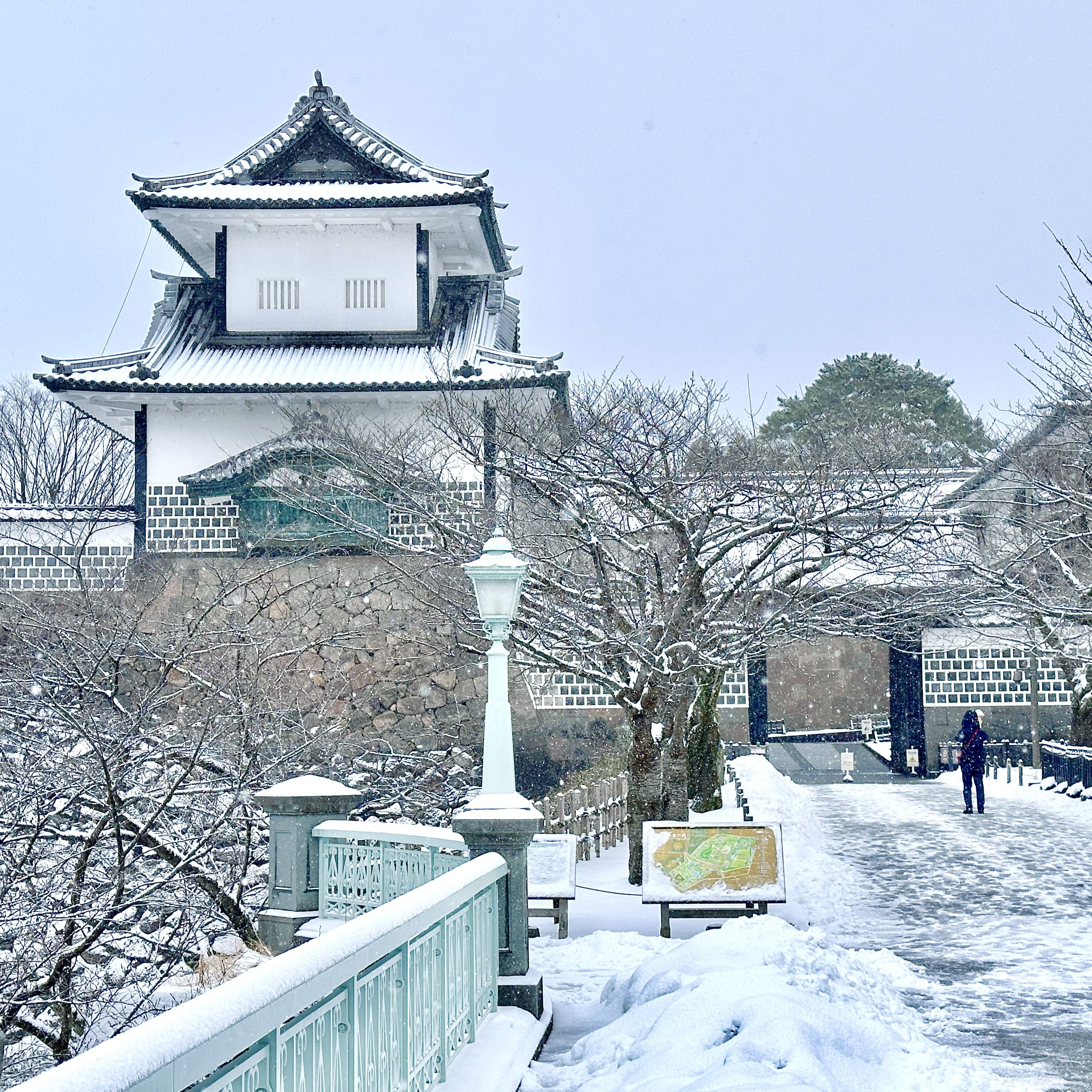 名古屋から白川郷・高山・金沢2日間ツアー | Klook